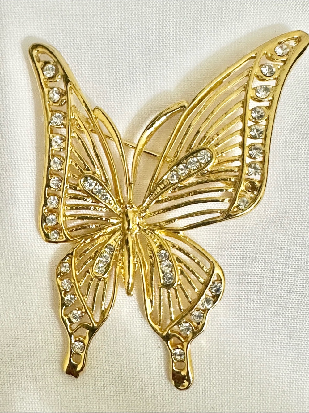 Elegant Vintage Gold Butterfly Crystal Brooch